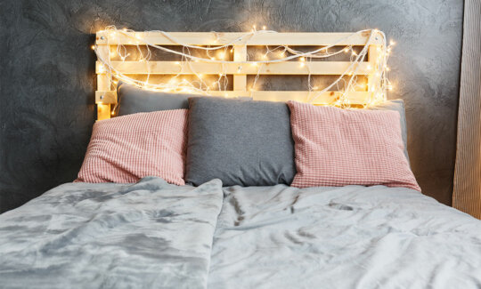 InStyle-Rooms_Headboard-DIY_feature-image